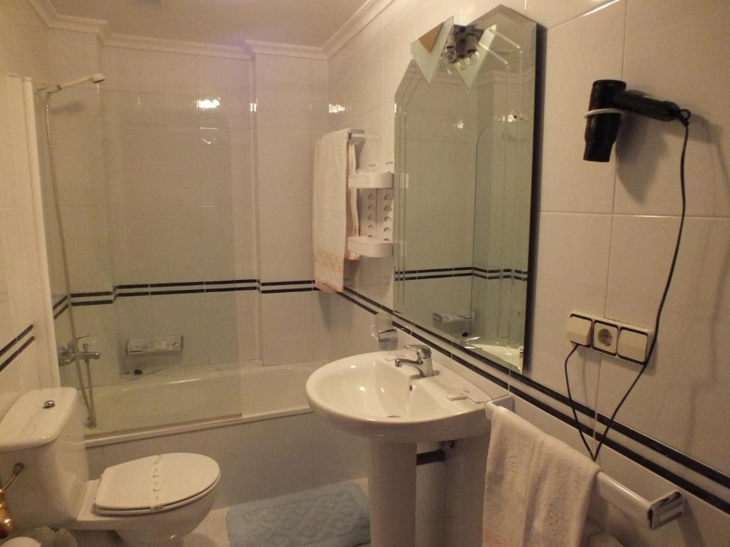 Hotel Pousada Vicente Risco Castro Caldelas Værelse billede