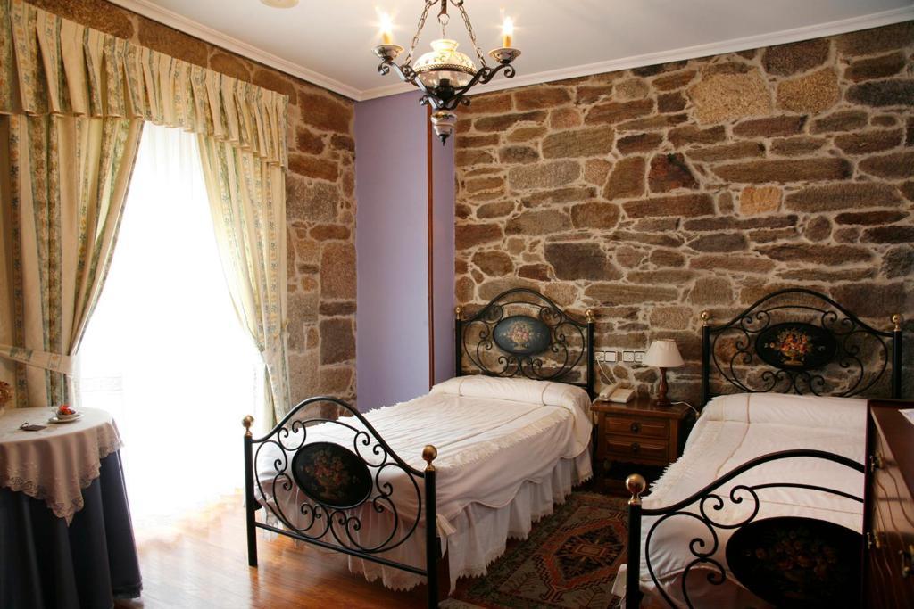 Hotel Pousada Vicente Risco Castro Caldelas Eksteriør billede