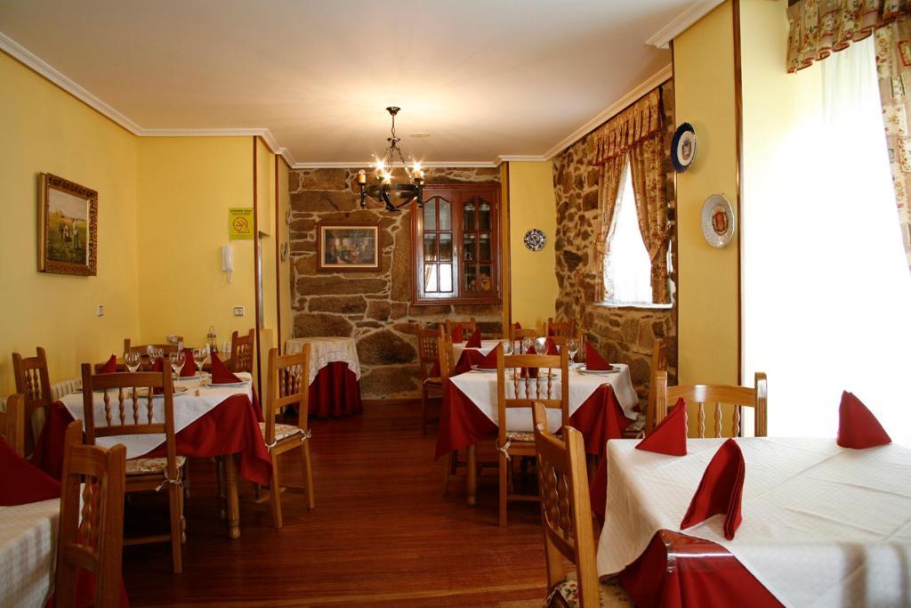 Hotel Pousada Vicente Risco Castro Caldelas Eksteriør billede