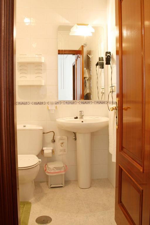 Hotel Pousada Vicente Risco Castro Caldelas Eksteriør billede